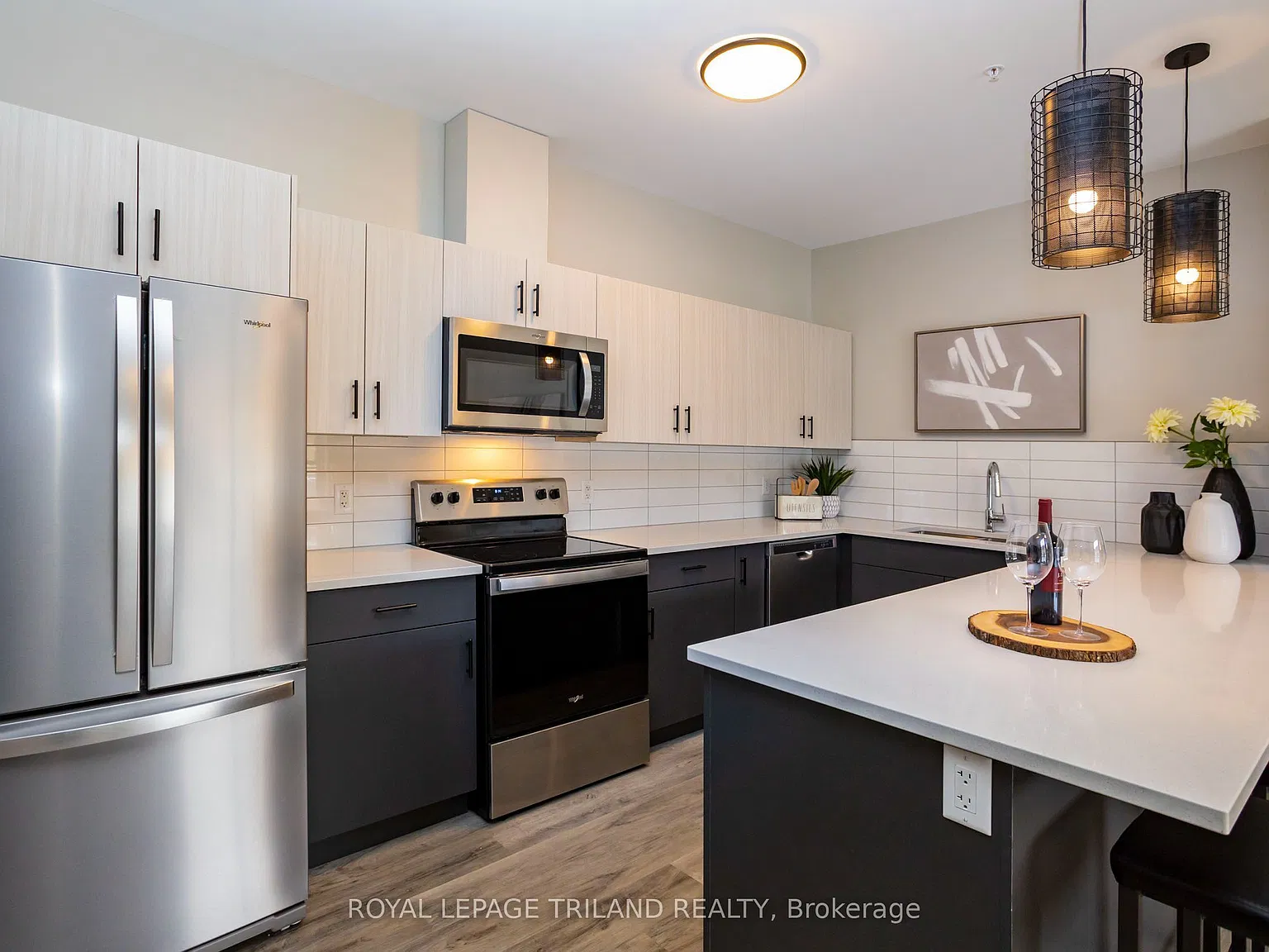 2 bed, $2,045 — Photo 4