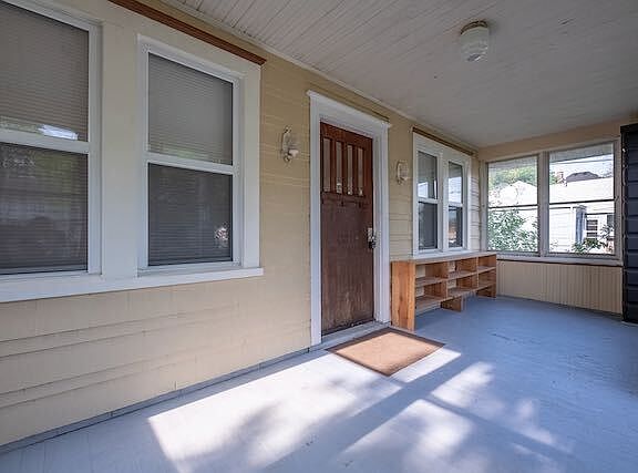 2nd image of 2021 W Moss Ave
