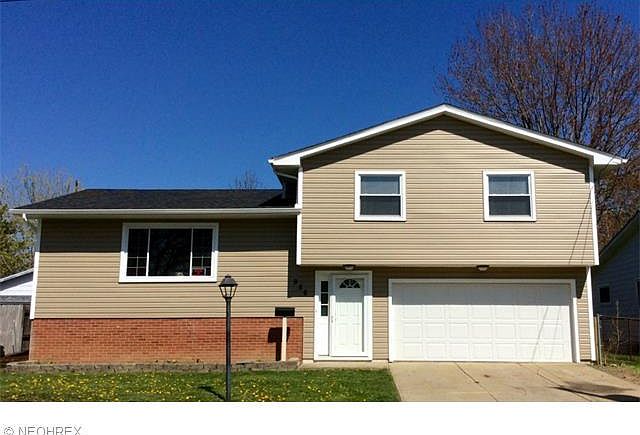 1st image of 956 Rosewood Dr