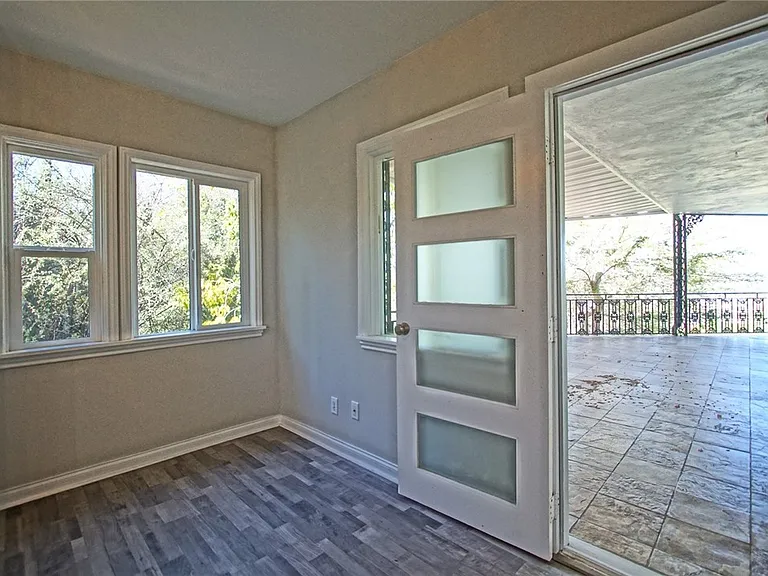 3915 Fredonia Dr — Photo 20