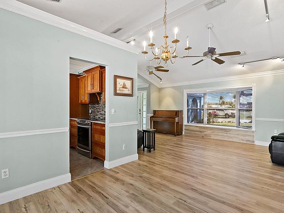 4th image of 1450 SE Marisol Court