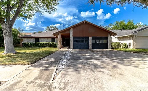 1516 Lark Ave Photo 1