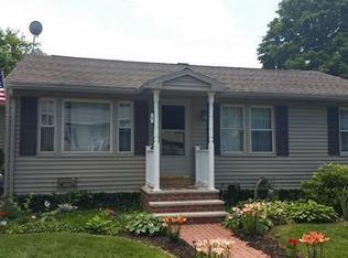 16 Linda Ave, Methuen, MA 01844