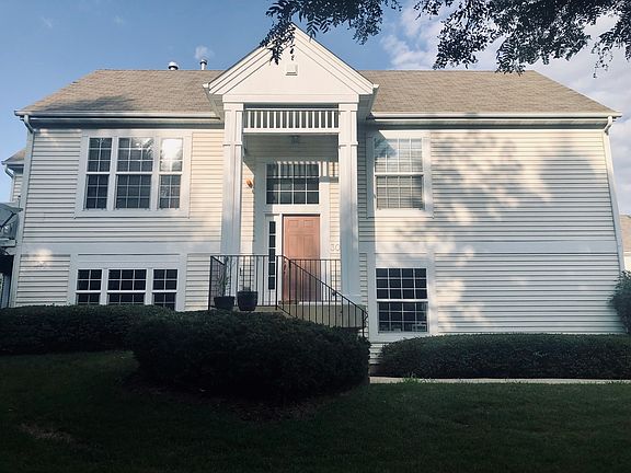 2nd image of 3020 Concord Ln Unit 3020