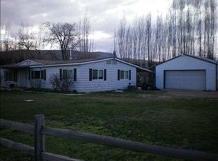 41904 N Highland Rd, Benton City, WA 99320