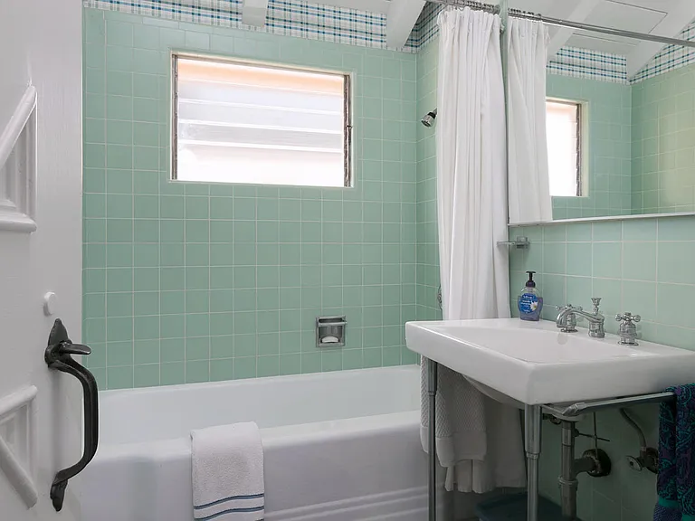 181 Rincon Point Rd — Photo 32