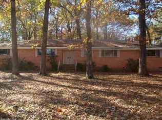 34 Warren Dr, Little Rock, AR 72209