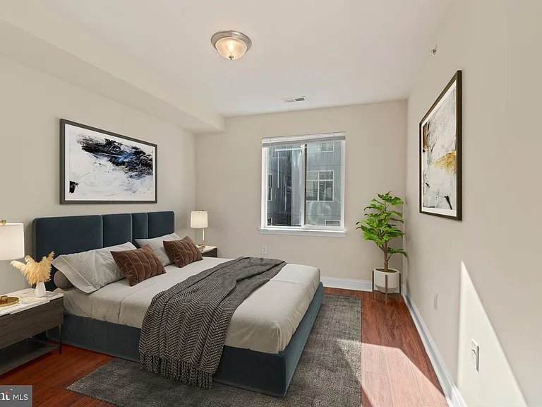 1724 W Master St #C — Photo 21