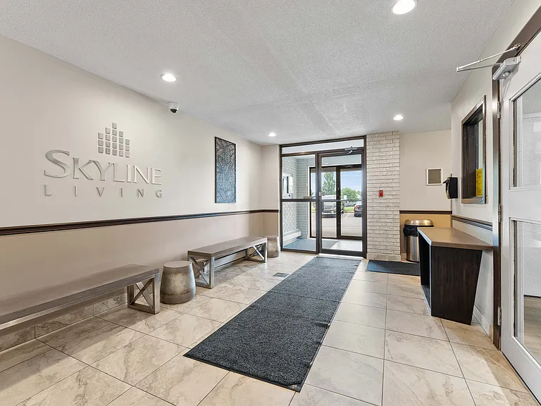 15 Sympatica Cres — Photo 7