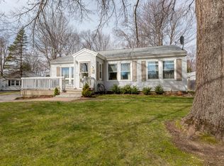 2 Moore Ave, Brunswick, ME 04011