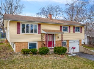 1740 Highland Blvd, Hoffman Estates, IL 60169