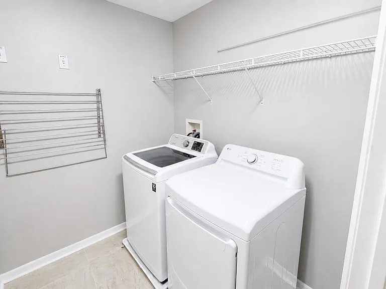 8848 Cameron Crest Dr — Photo 3