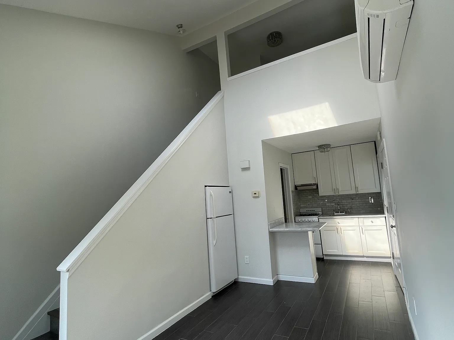 1 bed, 750 sqft, $2,200 — Photo 1