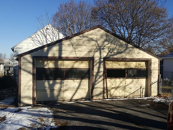 2nd image of 525 Hughes Ave