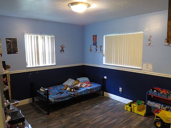 5th image of 5060 The Oaks Cir