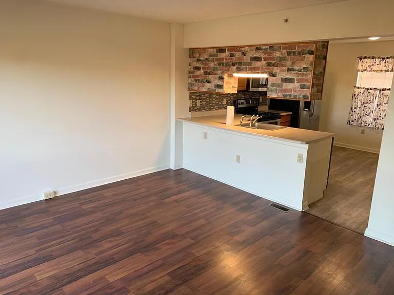 137 Mountain Dr — Photo 13