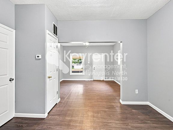 5th image of 1531 Hiatt St