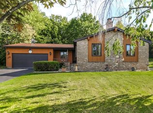 175 Olde Erie Trl, Rochester, NY 14626