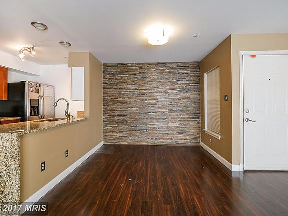 4th image of 5905 Barbados Pl APT 203