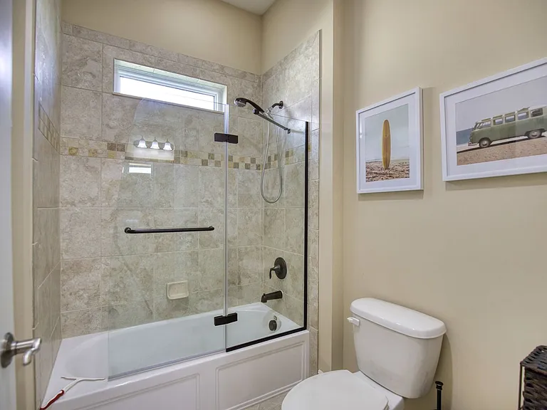 116 Pesaro Dr — Photo 38