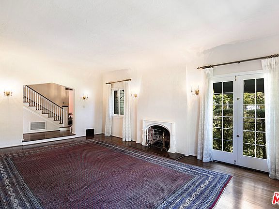5th image of 426 S Highland Ave