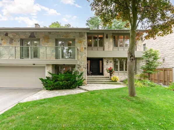 161 Owen Blvd, Toronto, ON M2P 1G8