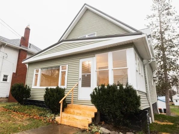 160 Wright St, Corry, PA 16407