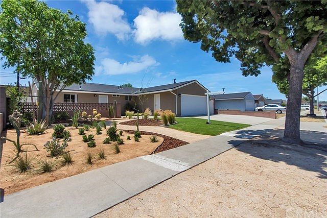 1st image of 5876 Los Feliz Dr