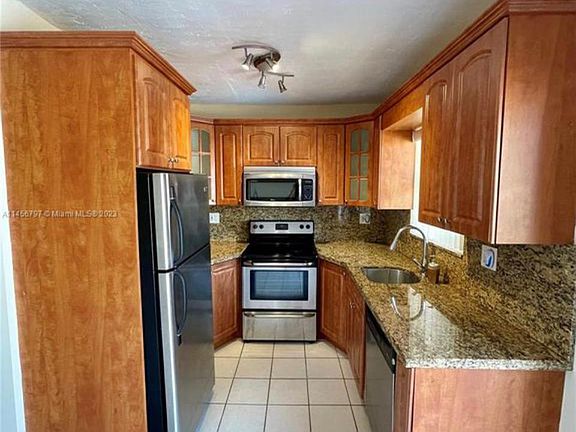 2nd image of 7505 SW 82nd St
