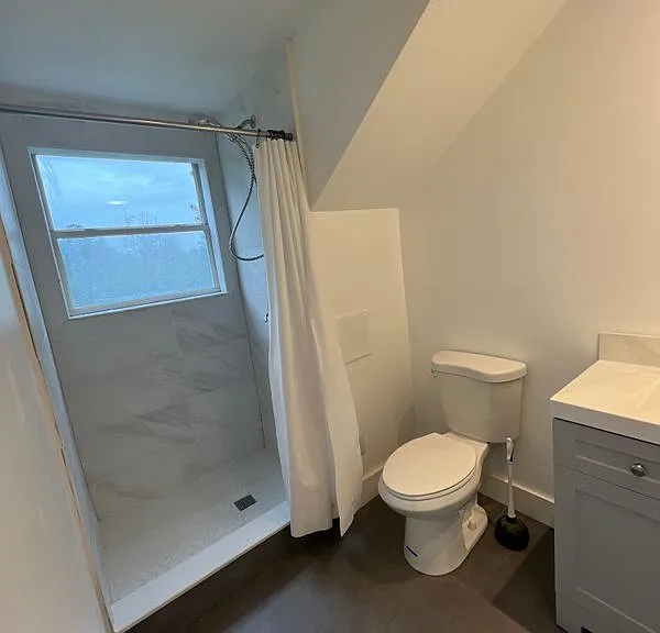 4233 Forest Island Dr — Photo 4