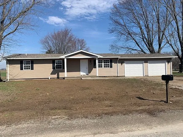 913 Apple St, Keyesport, IL 62253