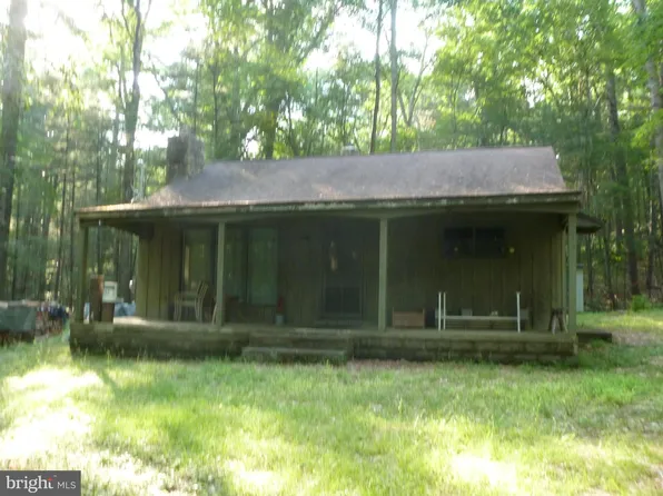 875 Pine Grove Rd, Gardners, PA 17324