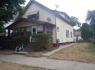 1030 Davis Ave NW, Grand Rapids, MI 49504