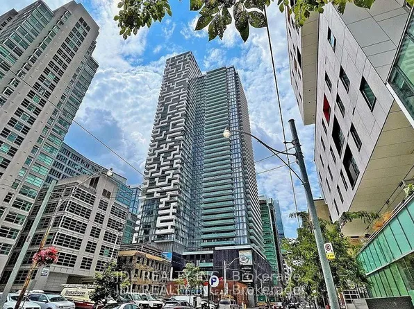 25 Richmond St E, Toronto, ON