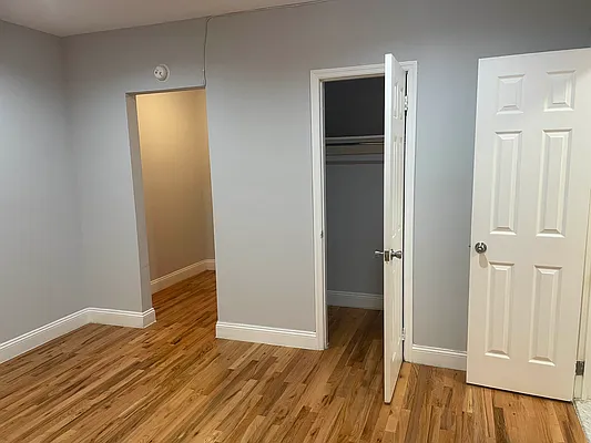 Rented by Bruma Realty LLC | media 10