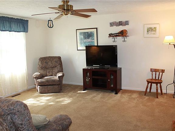 3rd image of 230 Blackwell Ln