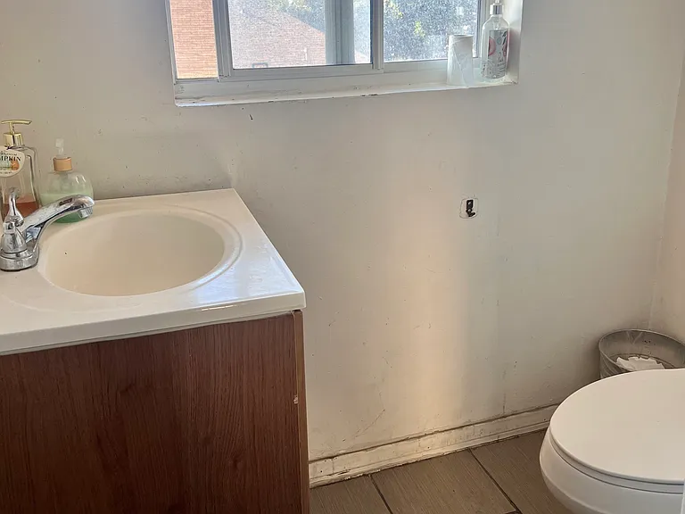 1729 W 20th St #2G — Photo 9