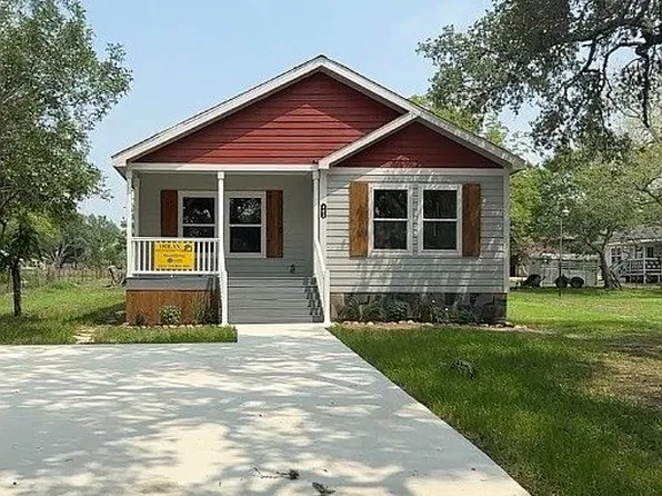 203 Villa St, Cuero, TX 77954