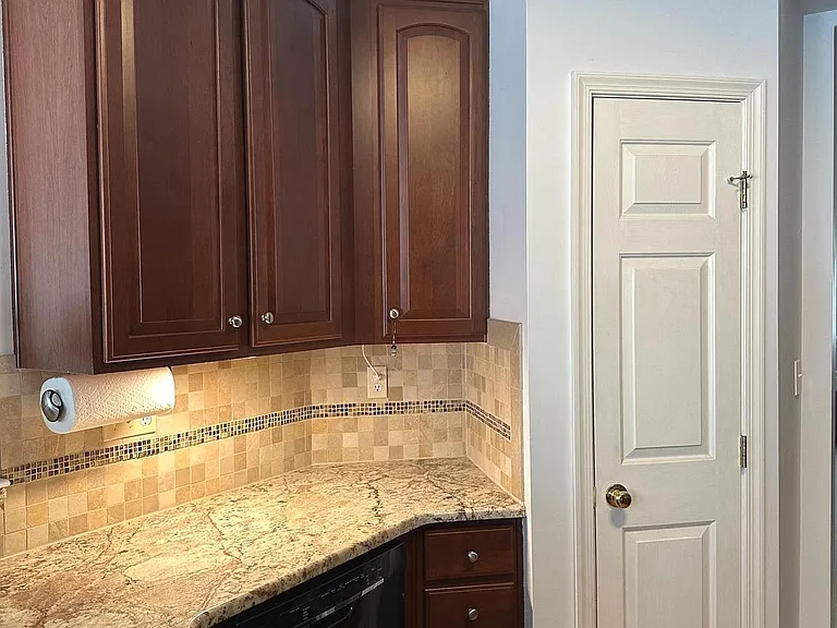 209 Turnbridge Ct — Photo 3