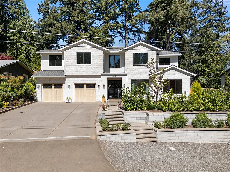 825 Ellis Ave — Photo 3