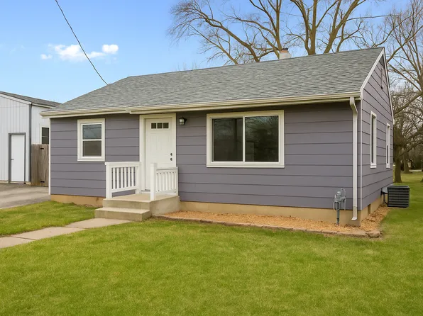 117 S River Rd, North Aurora, IL 60542