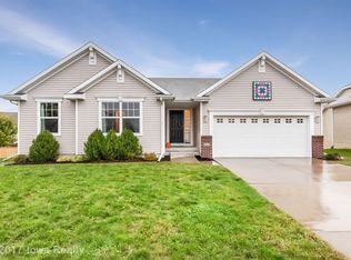 555 SE Sagewood Cir, Waukee, IA 50263