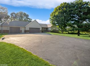 8N880 Nolan Rd, Elgin, IL 60124