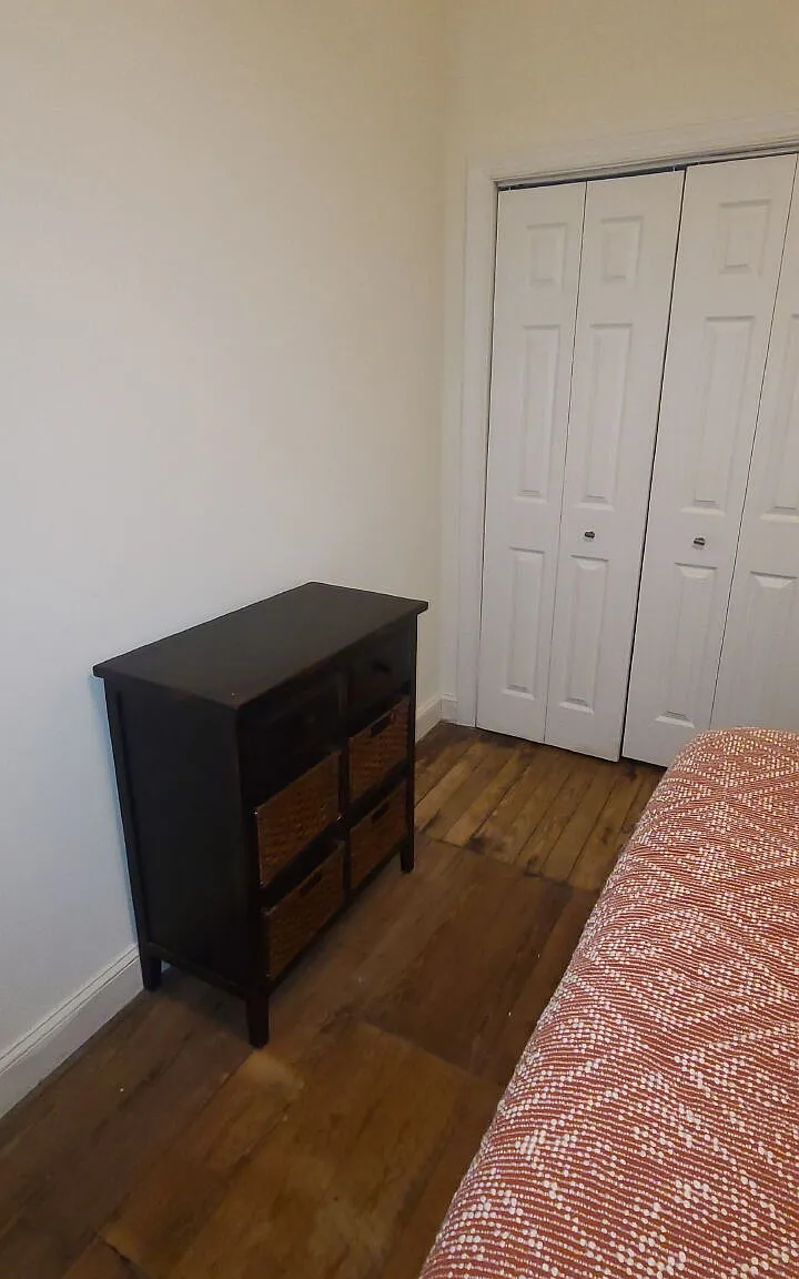 1 bed, 1.0 bath, 750 sqft, $1,250 — Photo 2
