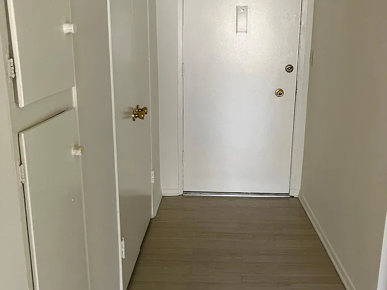 11661 Goshen Ave #305 — Photo 5