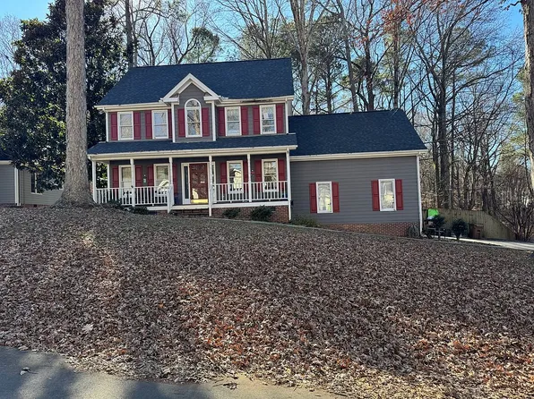 413 Cottonwood Ln, Holly Springs, NC 27540