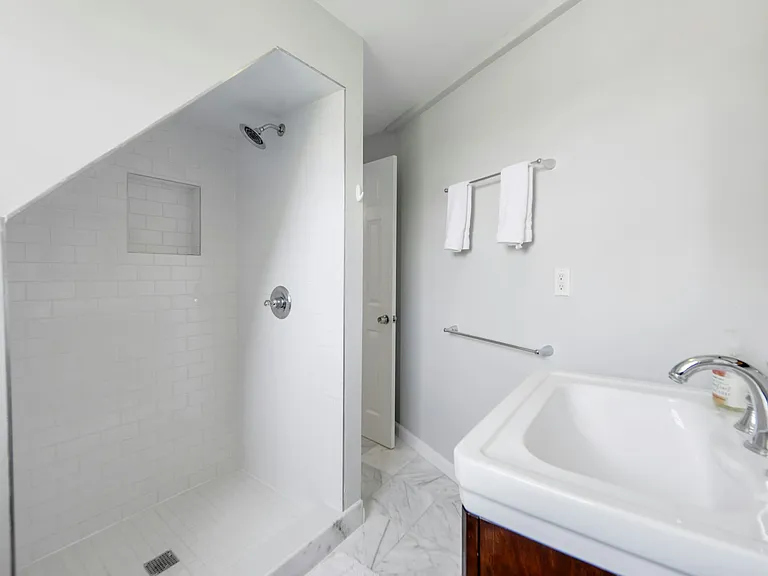 78 Franklin St — Photo 43