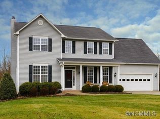 164 Walnut Crest Rd, Fletcher, NC 28732