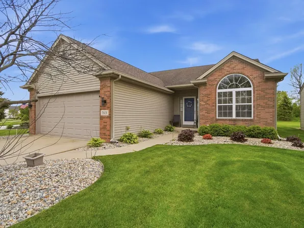 7101 Offshore Dr, Maumee, OH 43537