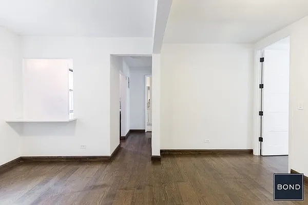 Rented by Bond New York | media 38